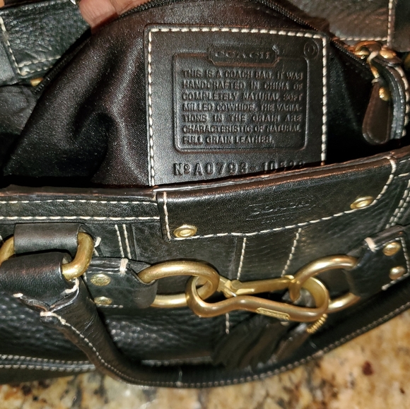 SOLD***Coach purse - Picture 6 of 8